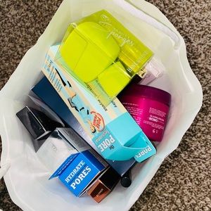 COPY - Boxycharm bundle! 25 items of pure amazing…